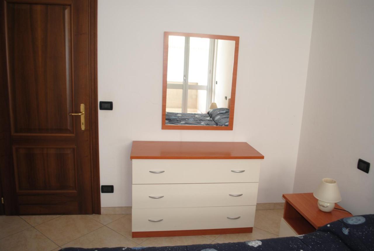 Appartamento A Marina dʼAndora المظهر الخارجي الصورة