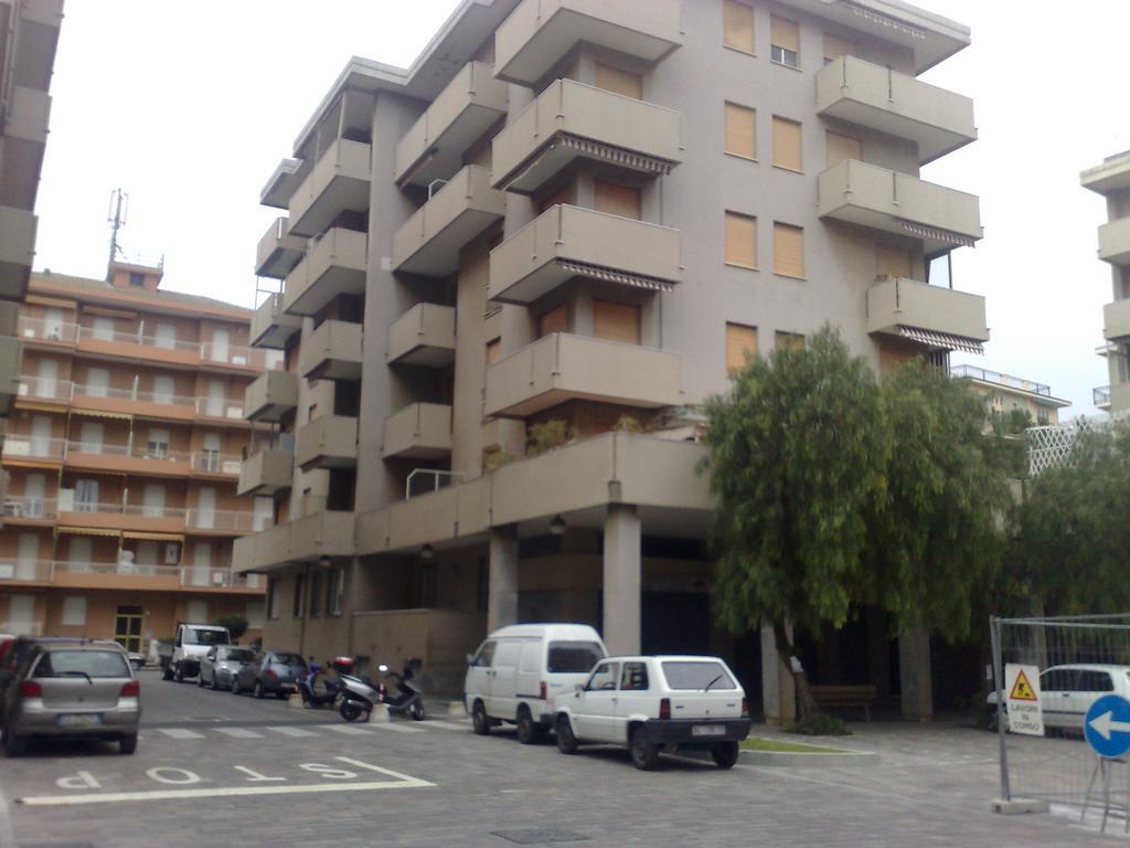 Appartamento A Marina dʼAndora المظهر الخارجي الصورة